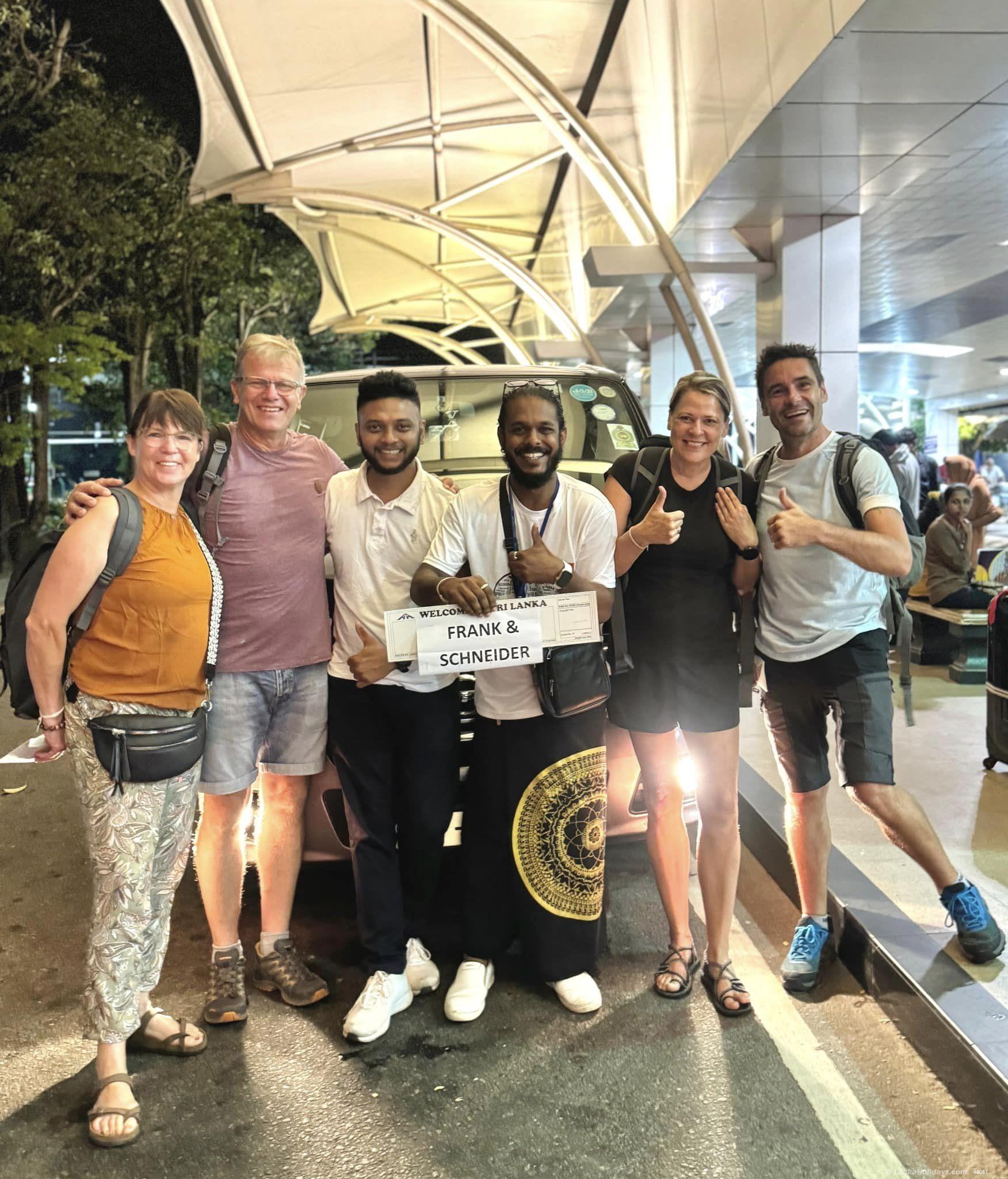 hire your tour guide in srilanka